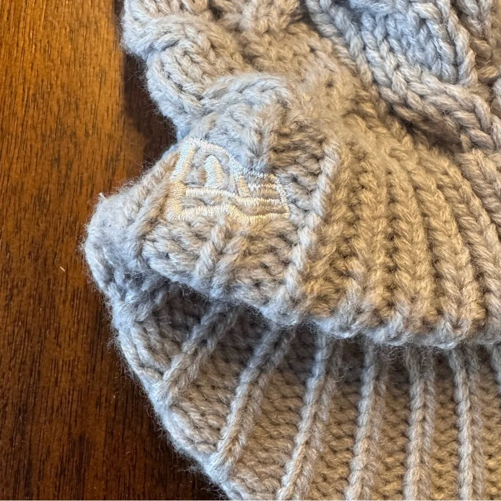 Buffalo Bills Womens Gray Knit Brim Beanie Hat New Era NFL Cable Knit Winter Cap